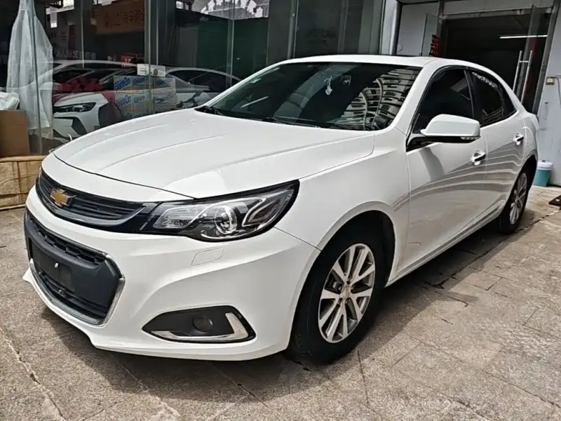 Chevrolet Malibu, 2017 — фото 1