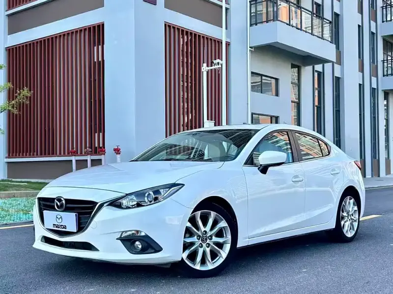 Mazda 3 Axela, 2014