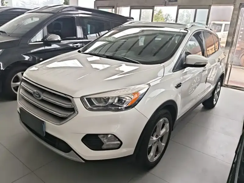 Ford Kuga, 2017