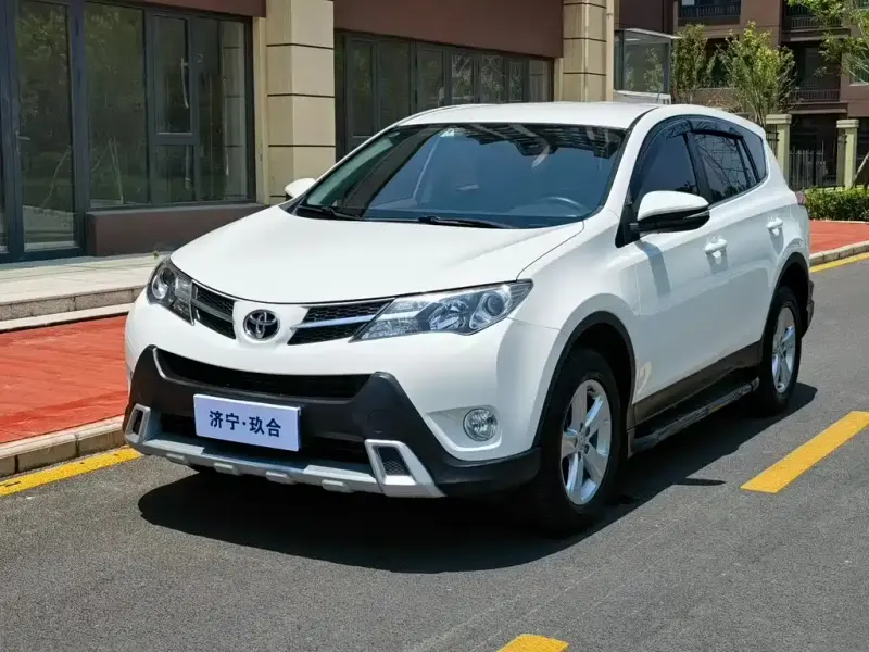 Toyota RAV4, 2014 — фото 1