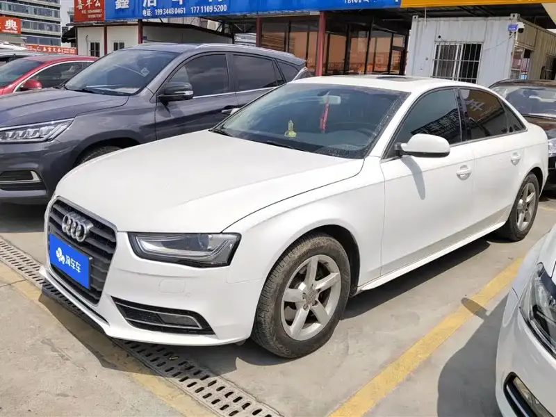 Audi A4L, 2013 — фото 1
