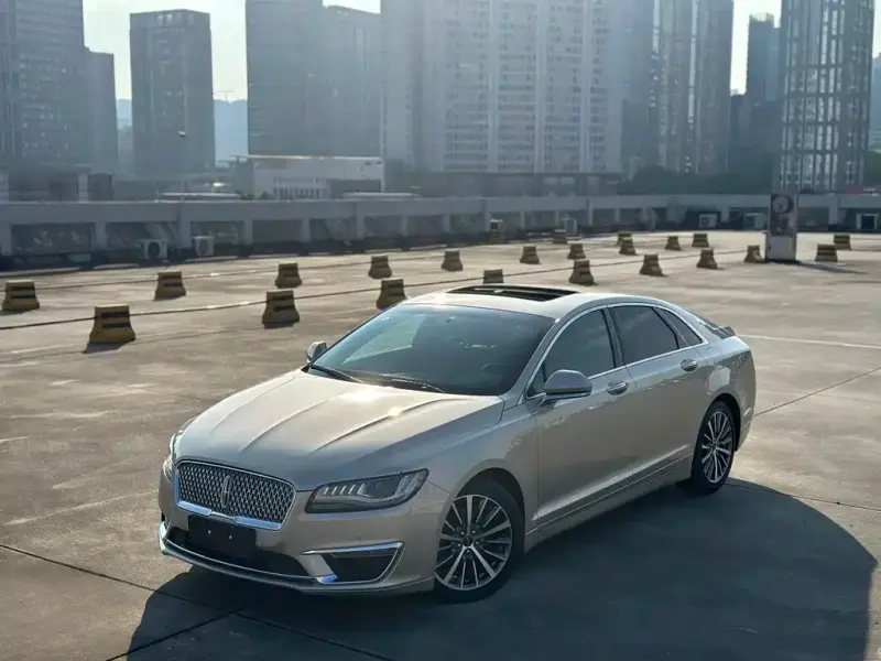 Lincoln MKZ, 2017