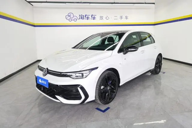 Volkswagen Golf, 2025