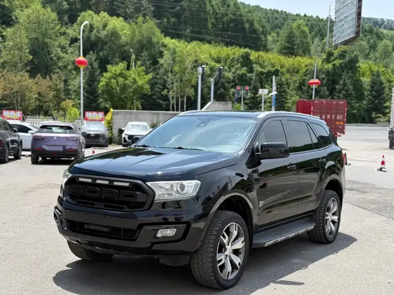 Ford Everest, 2016