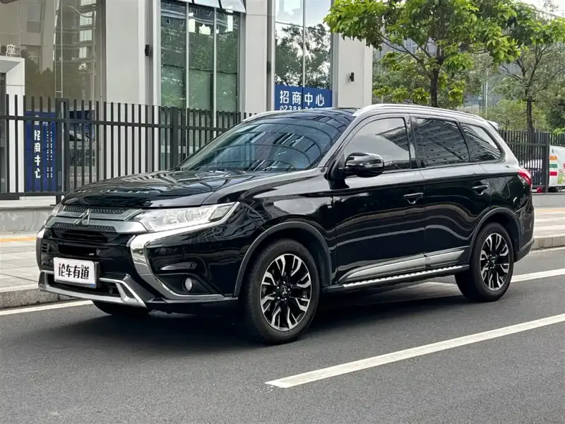 Mitsubishi Outlander, 2019