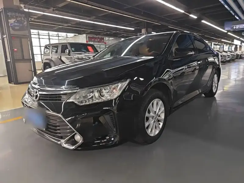 Toyota Camry, 2016