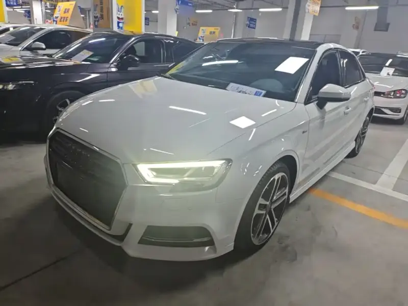 Audi A3, 2018 — фото 1