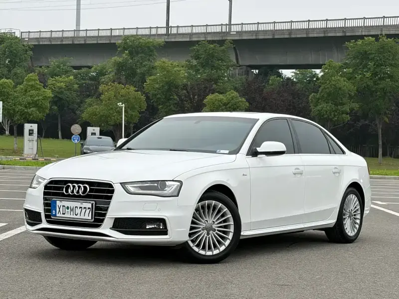 Audi A4L, 2016 — фото 1
