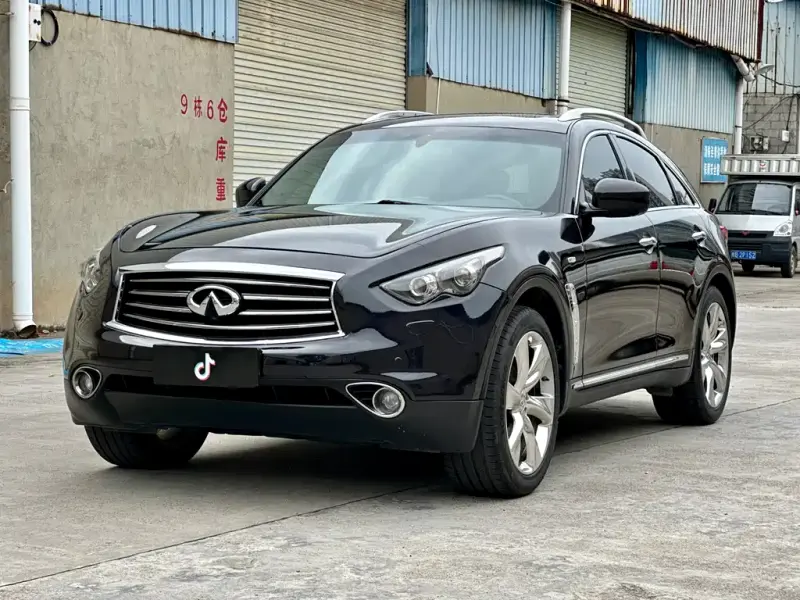 Infiniti FX, 2012