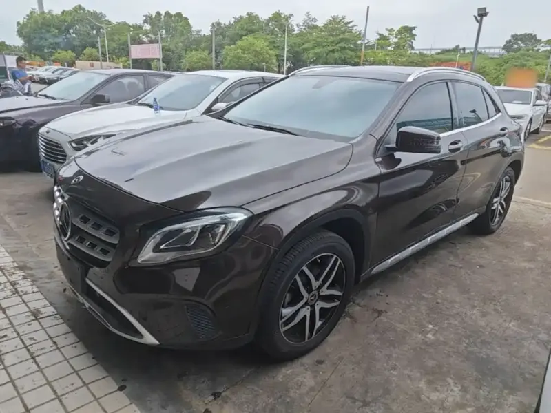 Mercedes-Benz GLA, 2018 — фото 1