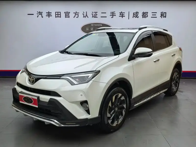Toyota RAV4, 2016 — фото 1