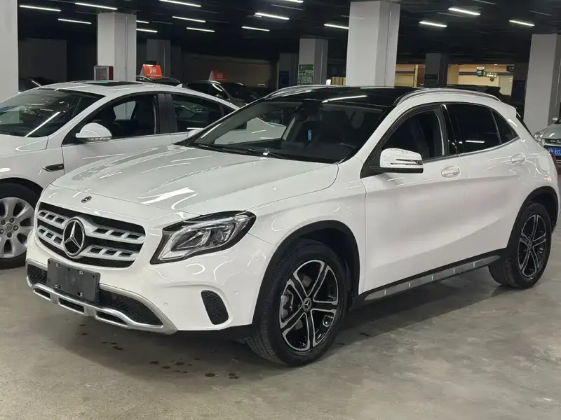 Mercedes-Benz GLA, 2018 — фото 1