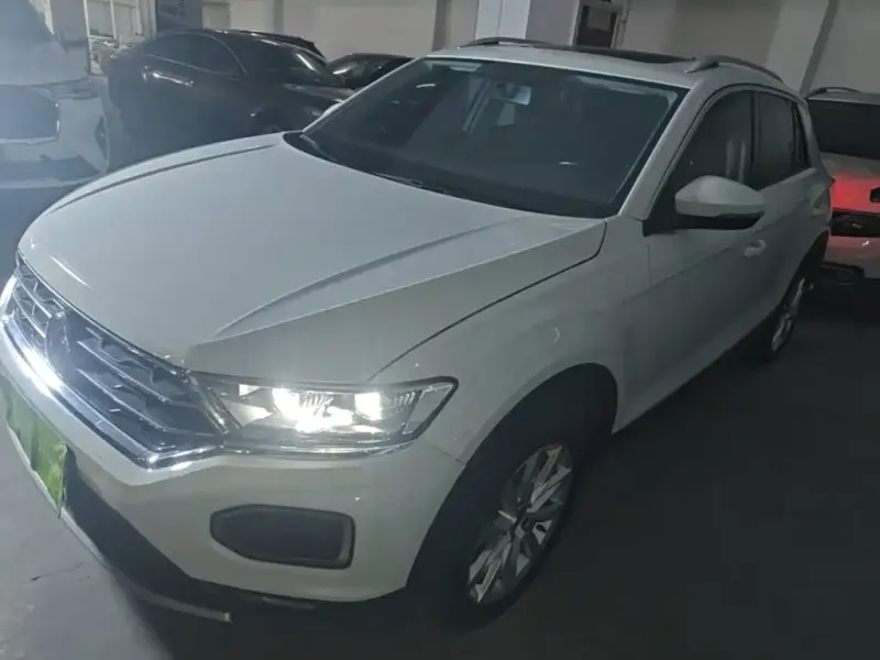 Volkswagen T-Roc, 2021