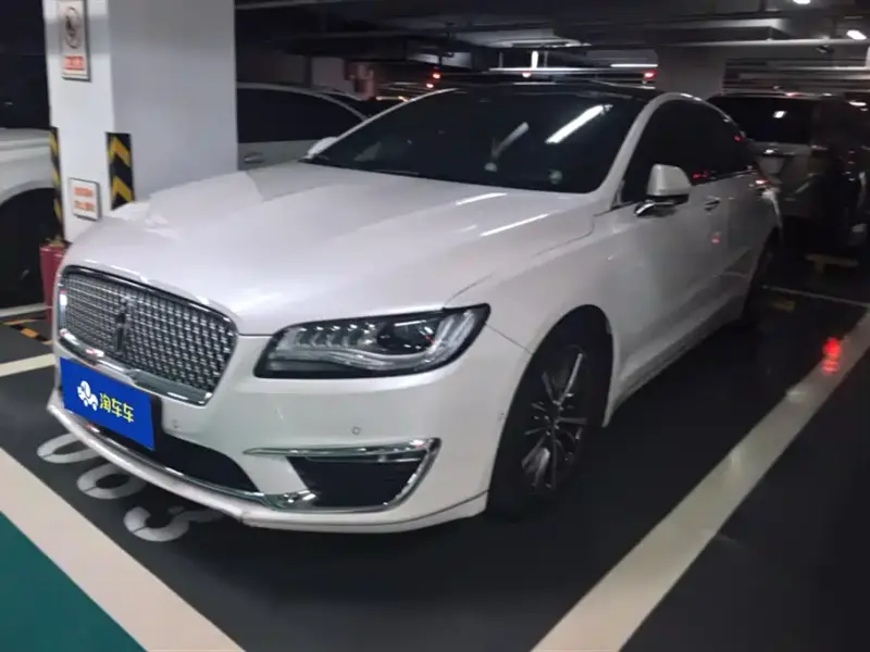 Lincoln MKZ, 2019