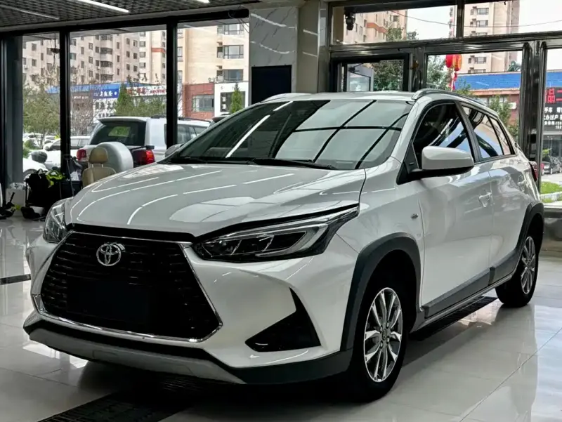 Toyota Yaris L, 2022