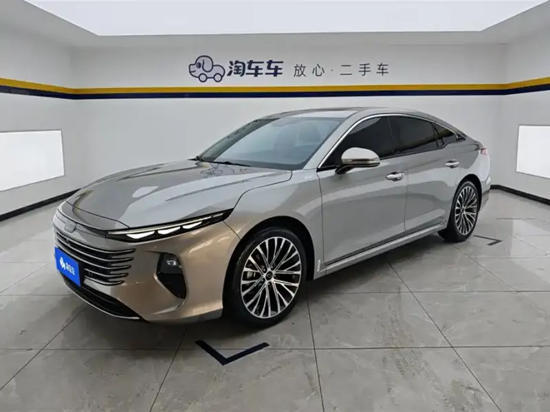 Bestune B70, 2025