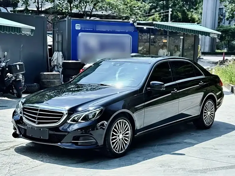 Mercedes-Benz E-Class, 2015 — фото 1