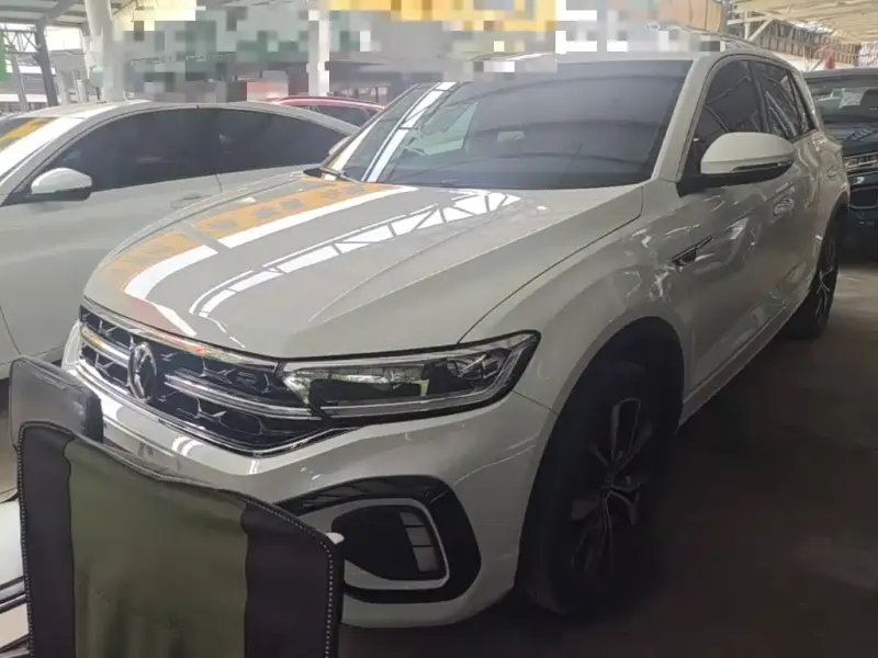 Volkswagen T-Roc, 2024