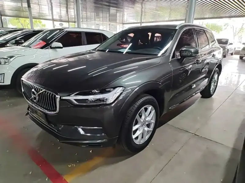 Volvo XC60, 2019 — фото 1
