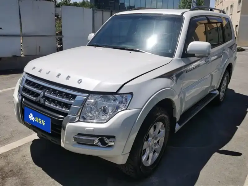 Mitsubishi Pajero (Import), 2018