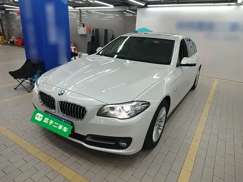 BMW 5 Series, 2015