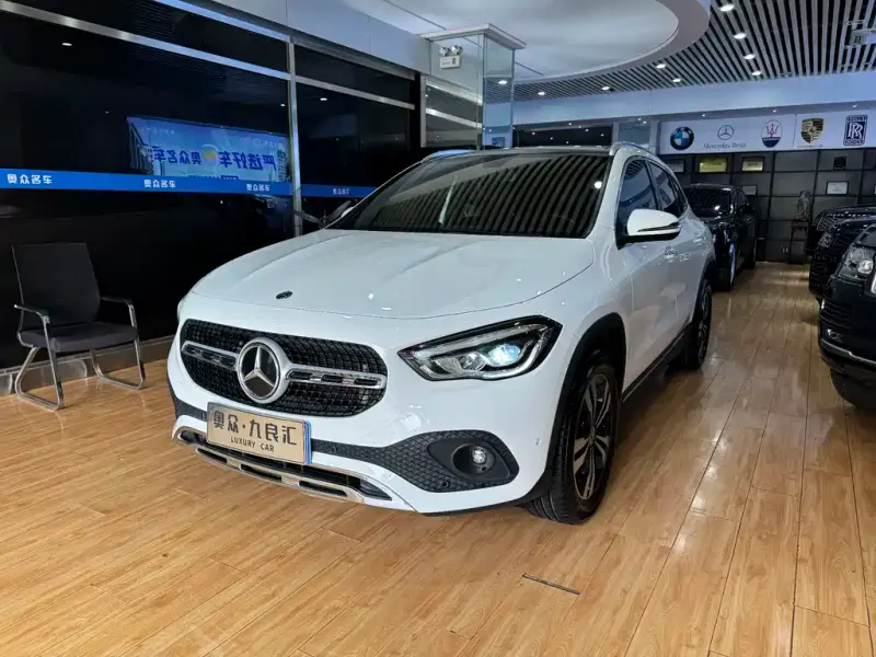 Mercedes-Benz GLA, 2021 — фото 1