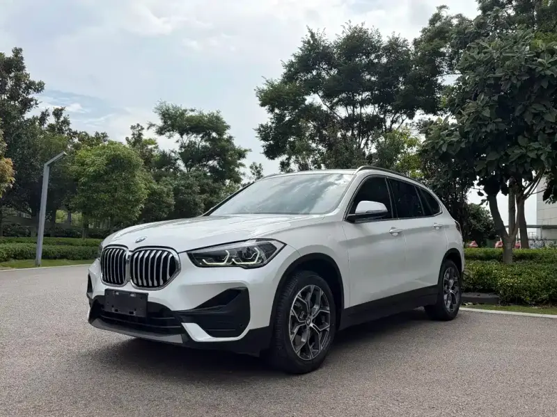 BMW X1, 2022 — фото 1