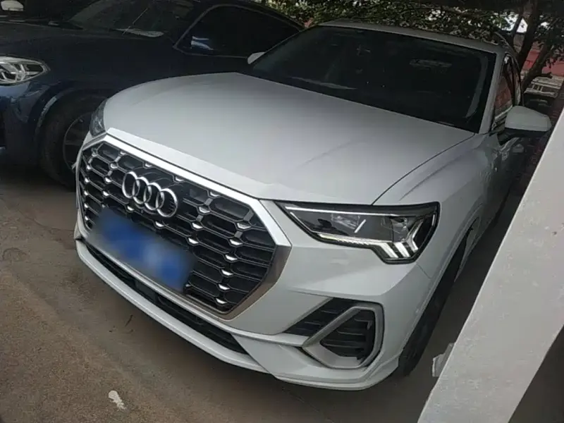 Audi Q3, 2021 — фото 1