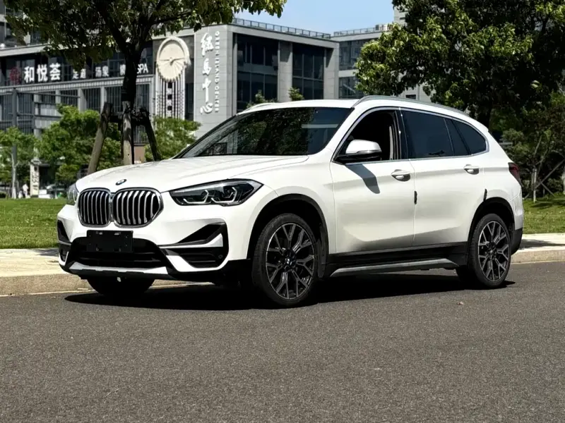BMW X1, 2022 — фото 1