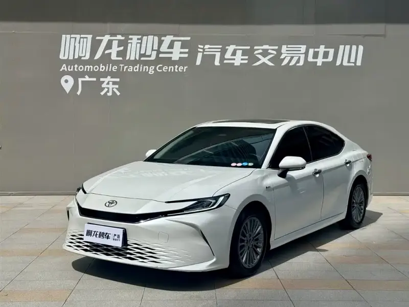 Toyota Camry, 2025