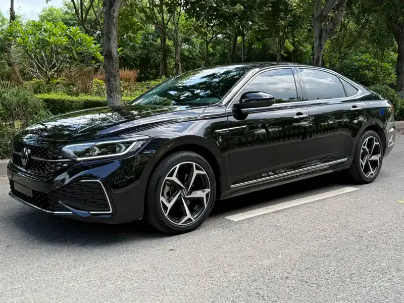Volkswagen Passat, 2024