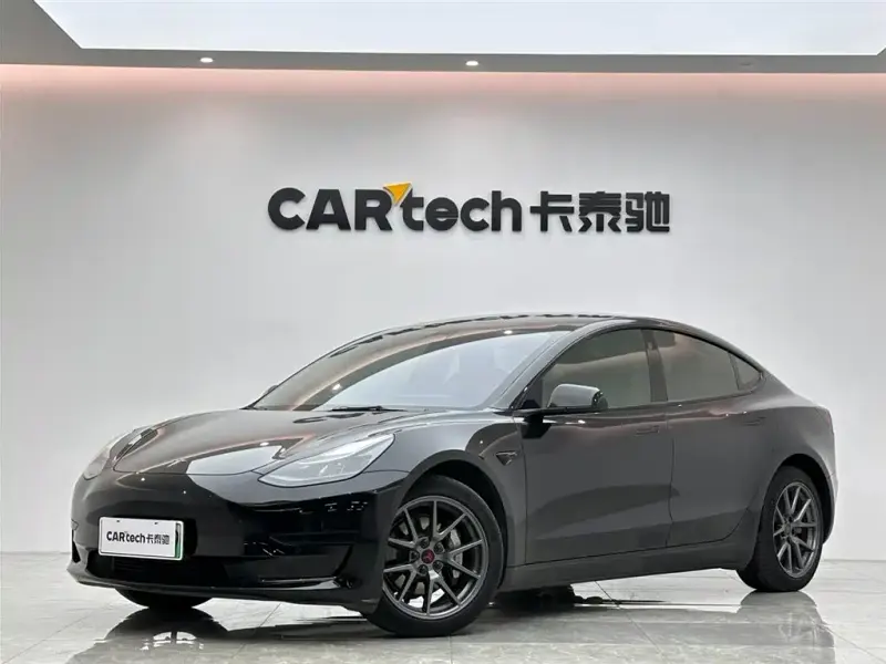 Tesla Model 3, 2022