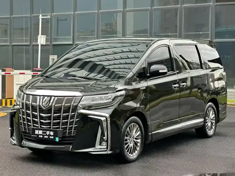 Toyota Alphard, 2012