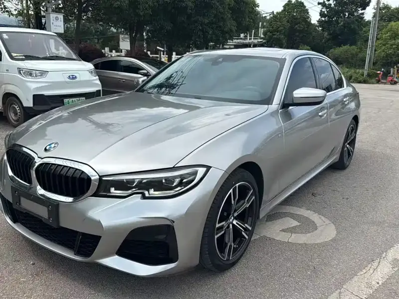 BMW 3 Series, 2022