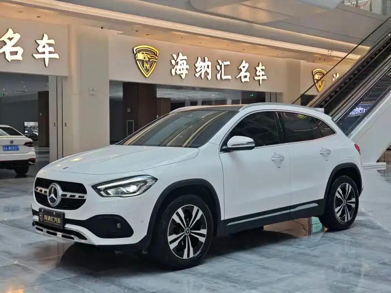 Mercedes-Benz GLA, 2023 — фото 1