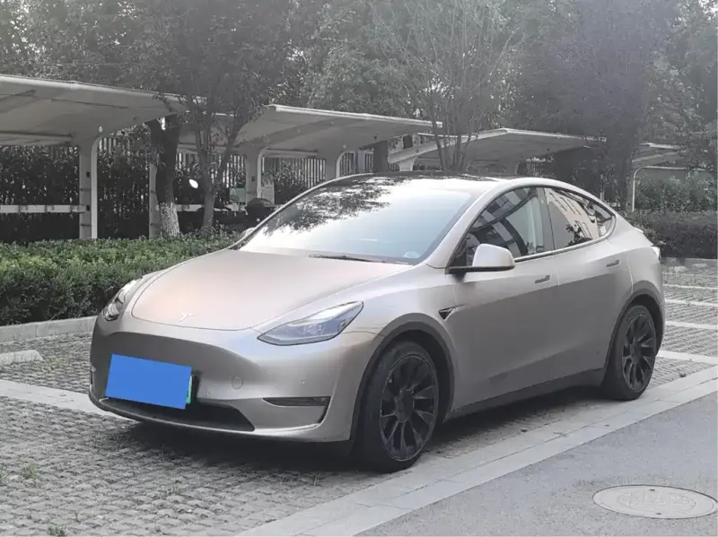 Tesla Model Y, 2021