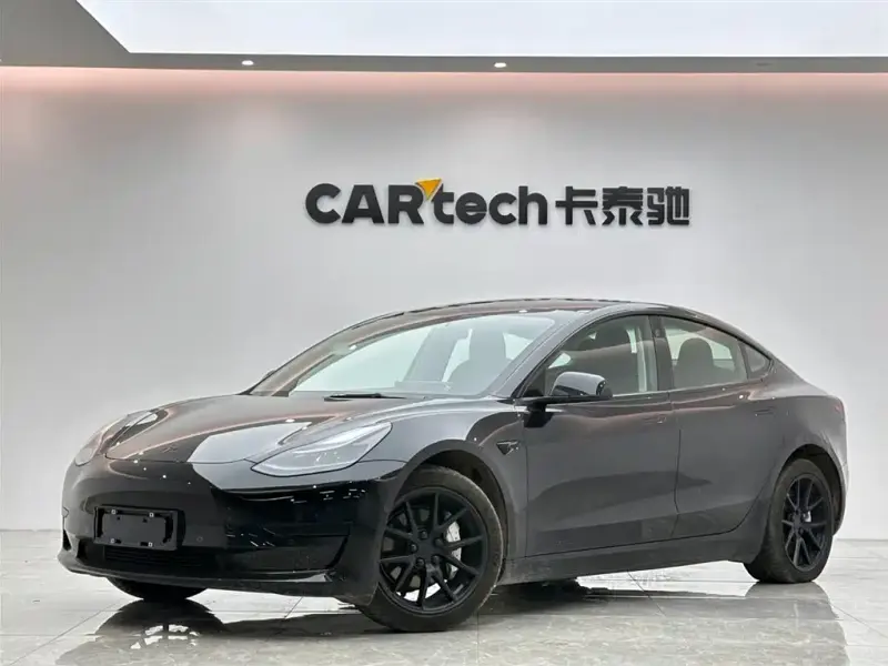 Tesla Model 3, 2022