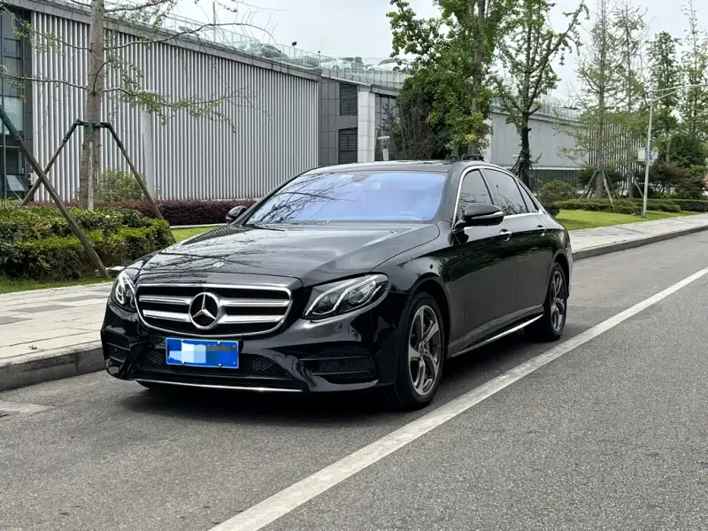 Mercedes-Benz E-Class, 2018 — фото 1