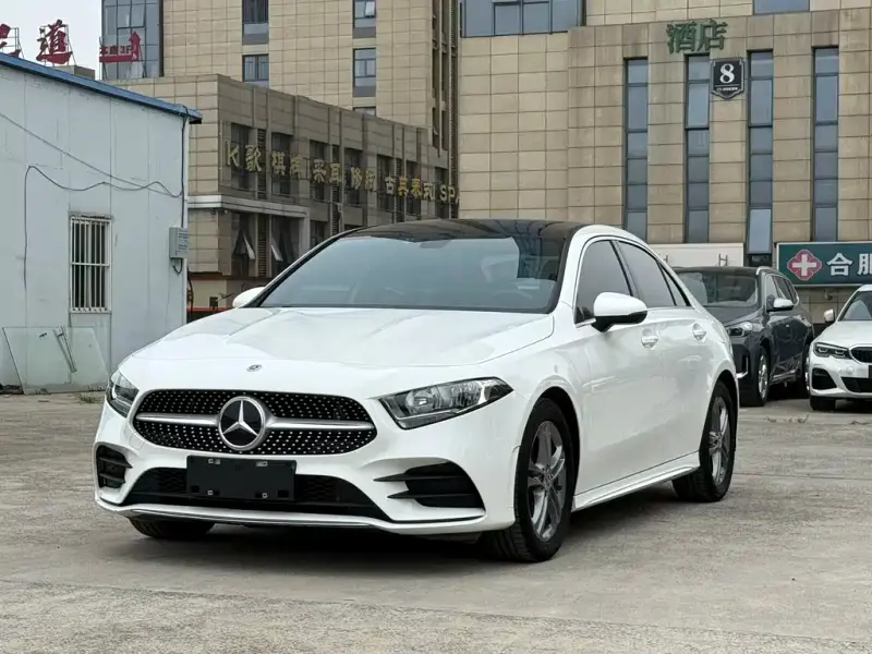 Mercedes-Benz A-Class, 2022 — фото 1