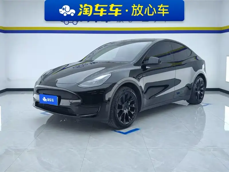 Tesla Model Y, 2023