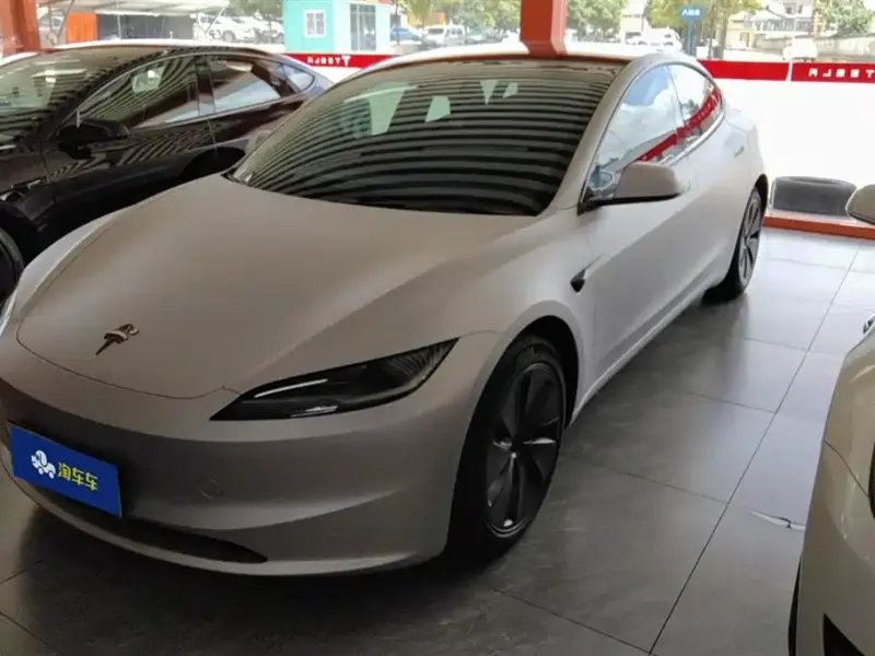 Tesla Model 3, 2023