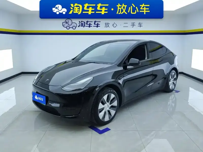 Tesla Model Y, 2023