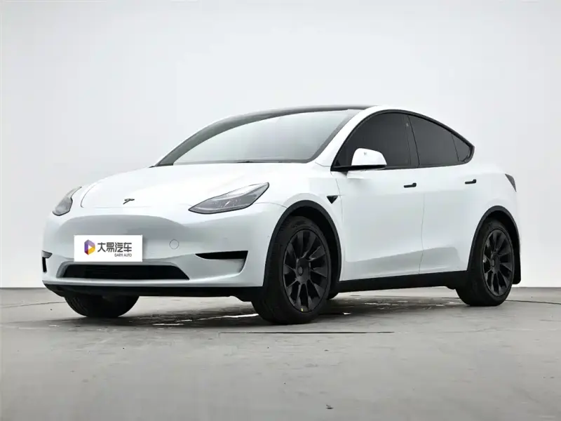Tesla Model Y, 2023