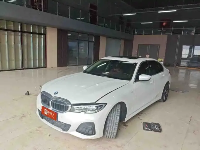 BMW 3 Series, 2021