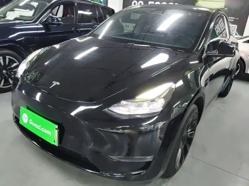 Tesla Model Y, 2023