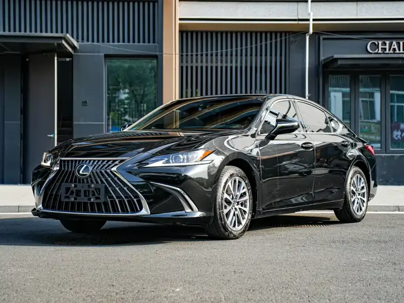 Lexus ES, 2022 — фото 1