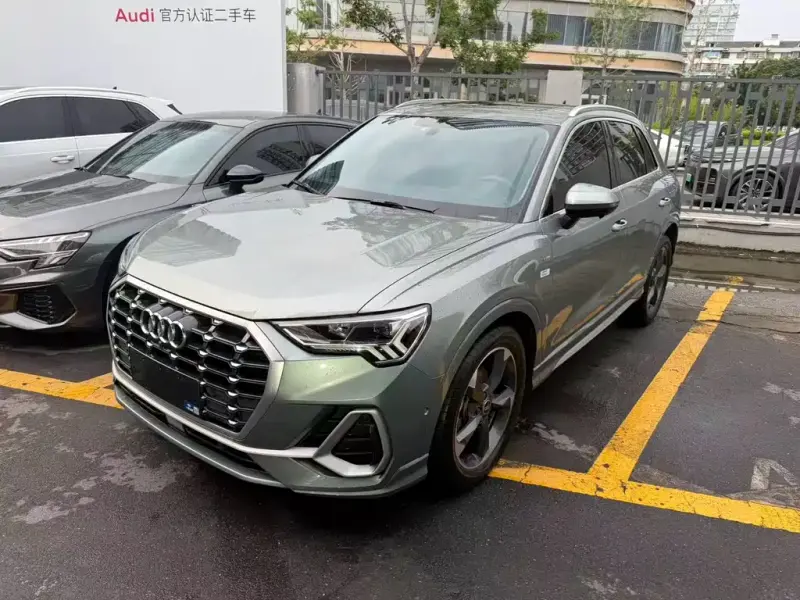 Audi Q3, 2022