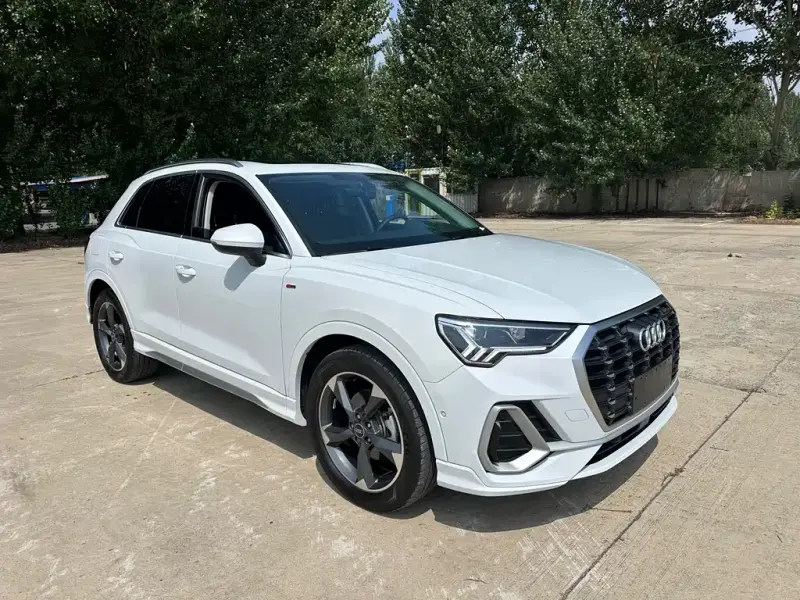 Audi Q3, 2023 — фото 1