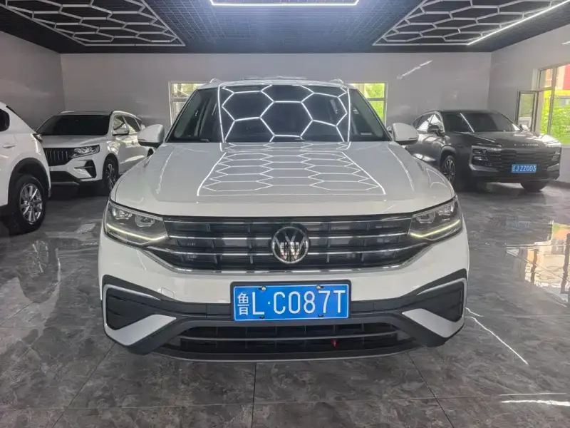 Volkswagen Tiguan L, 2023
