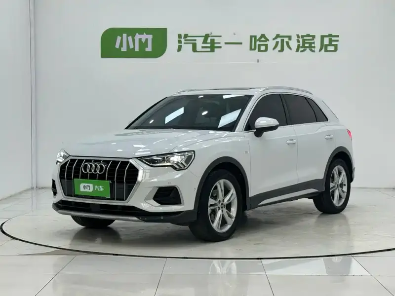 Audi Q3, 2023 — фото 1